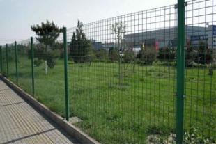 生产厂家双边果园防护网 护栏网 公园防护网厂区围栏