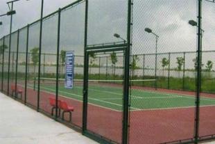 各种规格球场护栏网 勾花围网 学校篮球操场围网