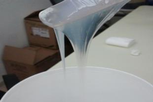 液体硅胶做硅胶模用于碳纤维复合材料真空导入成型工艺